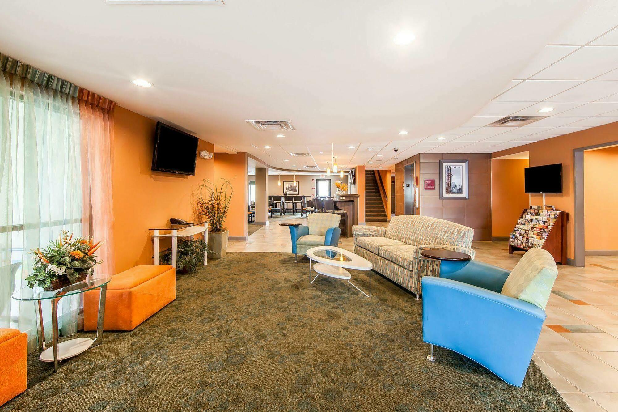 Comfort West - Farragut Hotel